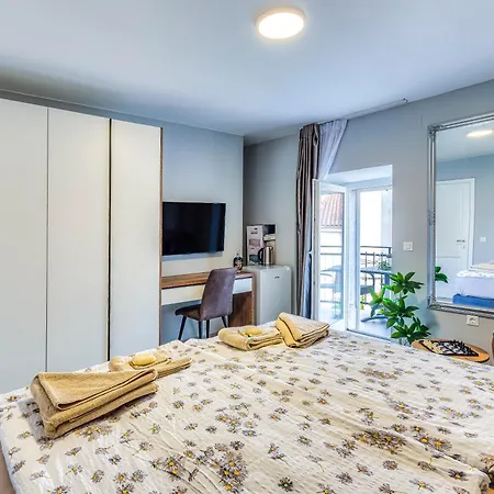 Neu Stilvolle Im Zentrum Von Krk Nahe Apartment