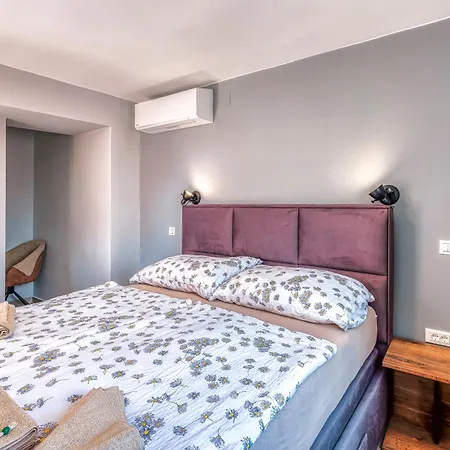 Neu Stilvolle Im Zentrum Von Krk Nahe Apartment *