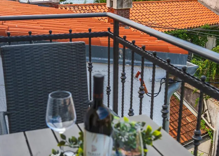 Neu Stilvolle Im Zentrum Von Krk Nahe *