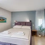 Neu Stilvolle Im Zentrum Von Krk Nahe 크르크