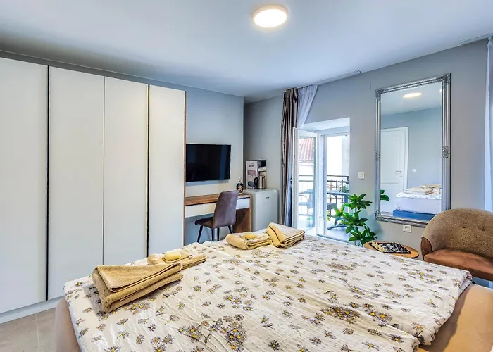 Neu Stilvolle Im Zentrum Von Krk Nahe Apartment