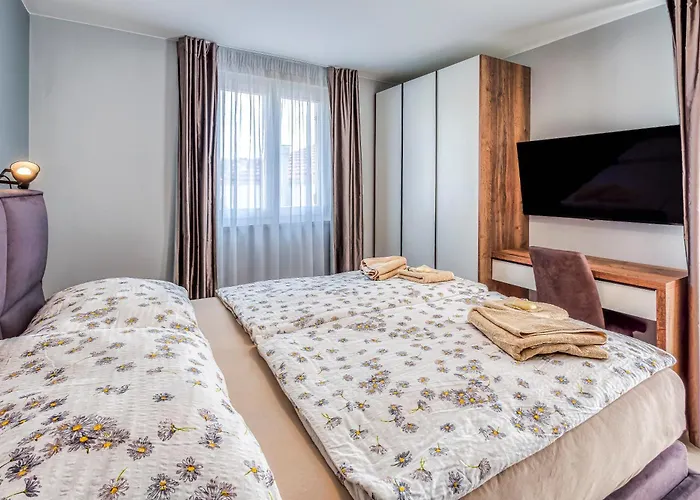 Apartment Neu Stilvolle Im Zentrum Von Krk Nahe *