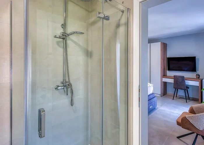 Apartment Neu Stilvolle Im Zentrum Von Krk Nahe *